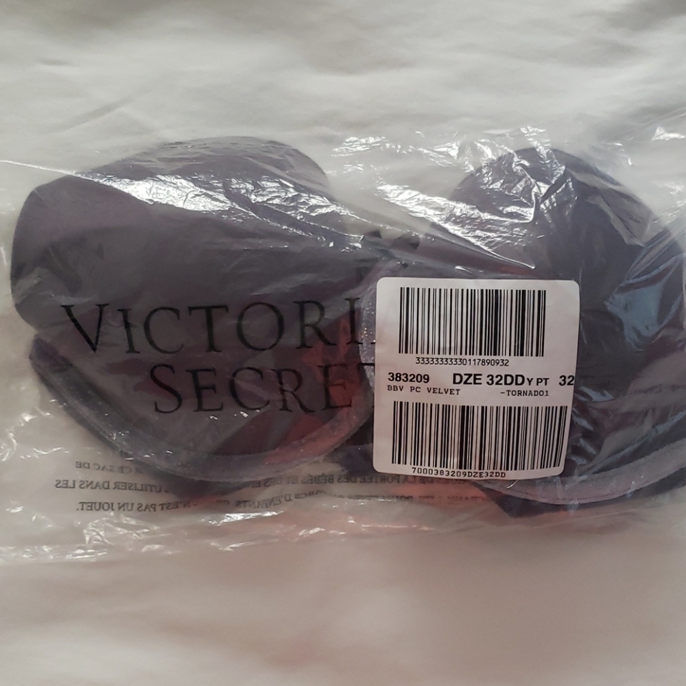 Victoria secret bra 32 DD